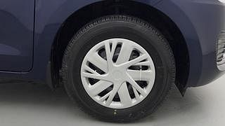 Used 2023 Maruti Suzuki Swift VXI CNG Petrol+cng Manual tyres RIGHT FRONT TYRE RIM VIEW