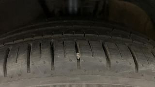 Used 2016 Volkswagen Vento [2015-2019] Highline Petrol AT Petrol Automatic tyres LEFT FRONT TYRE TREAD VIEW