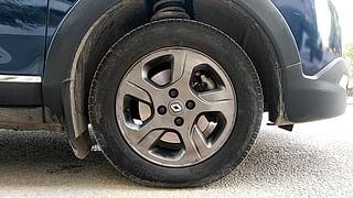 Used 2015 Renault Lodgy [2015-2019] 110 PS RXZ 7 STR Diesel Manual tyres RIGHT FRONT TYRE RIM VIEW