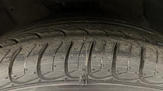 Used 2013 Hyundai Neo Fluidic Elantra [2012-2016] 1.8 SX MT VTVT Petrol Manual tyres RIGHT FRONT TYRE TREAD VIEW