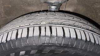 Used 2012 Maruti Suzuki Wagon R 1.0 [2010-2019] VXi Petrol Manual tyres LEFT FRONT TYRE TREAD VIEW