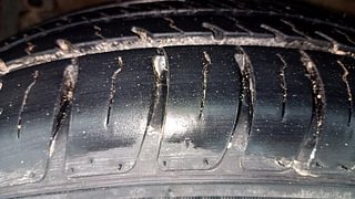 Used 2013 Maruti Suzuki Swift Dzire [2012-2017] VXi Petrol Manual tyres LEFT FRONT TYRE TREAD VIEW