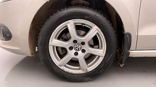 Used 2012 Volkswagen Vento [2010-2015] Highline Petrol AT Petrol Automatic tyres LEFT FRONT TYRE RIM VIEW