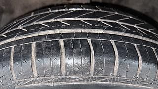 Used 2011 Hyundai i20 [2008-2012] Magna (O) 1.2 Petrol Manual tyres LEFT FRONT TYRE TREAD VIEW