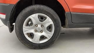 Used 2014 Ford EcoSport [2013-2015] Trend 1.5L TDCi Diesel Manual tyres RIGHT REAR TYRE RIM VIEW