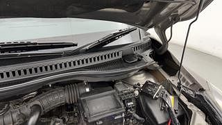 Used 2021 Nissan Kicks XV Petrol Petrol Manual engine ENGINE LEFT SIDE HINGE & APRON VIEW