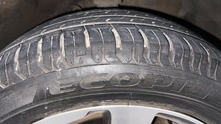 Used 2015 Hyundai Elite i20 [2014-2018] Asta 1.2 Petrol Manual tyres RIGHT FRONT TYRE TREAD VIEW
