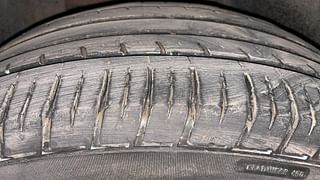 Used 2019 Nissan Kicks XV Petrol Petrol Manual tyres RIGHT REAR TYRE TREAD VIEW