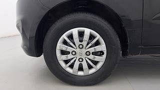 Used 2013 Hyundai i10 [2010-2016] Sportz AT Petrol Petrol Automatic tyres LEFT FRONT TYRE RIM VIEW