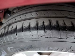 Used 2018 honda Amaze 1.5 V CVT i-DTEC Diesel Automatic tyres LEFT REAR TYRE TREAD VIEW