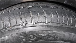 Used 2015 hyundai i10 Sportz 1.1 Petrol Petrol Manual tyres RIGHT REAR TYRE TREAD VIEW