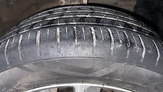 Used 2019 Maruti Suzuki Ciaz Alpha Petrol Petrol Manual tyres RIGHT FRONT TYRE TREAD VIEW