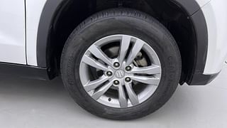 Used 2017 Maruti Suzuki Vitara Brezza [2016-2020] ZDi Plus Diesel Manual tyres RIGHT FRONT TYRE RIM VIEW
