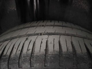 Used 2017 volkswagen Vento 1.5L Highline Diesel AT Diesel Automatic tyres RIGHT REAR TYRE TREAD VIEW