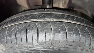 Used 2017 Tata Tiago [2016-2020] Revotron XM Petrol Manual tyres RIGHT FRONT TYRE TREAD VIEW