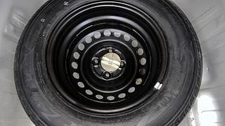 Used 2020 Honda Amaze [2018-2021] 1.2 VX i-VTEC Petrol Manual tyres SPARE TYRE VIEW