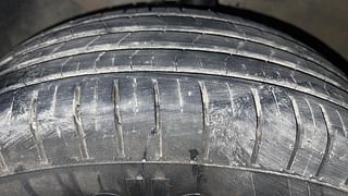 Used 2018 Hyundai Elite i20 [2017-2018] Magna Executive 1.2 Petrol Manual tyres LEFT FRONT TYRE TREAD VIEW