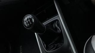Used 2016 Maruti Suzuki Baleno [2015-2019] Alpha Petrol Petrol Manual interior GEAR  KNOB VIEW