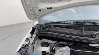 Used 2021 Maruti Suzuki Wagon R 1.2 [2019-2022] ZXI Petrol Manual engine ENGINE RIGHT SIDE HINGE & APRON VIEW