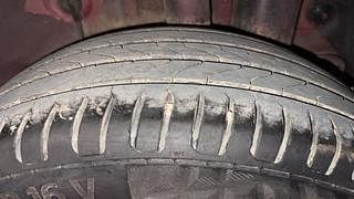 Used 2017 Hyundai Elite i20 [2014-2018] Asta 1.2 (O) Petrol Manual tyres LEFT REAR TYRE TREAD VIEW