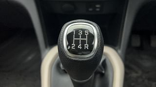 Used 2020 Hyundai Grand i10 [2017-2020] Sportz 1.2 Kappa VTVT Petrol Manual interior GEAR  KNOB VIEW