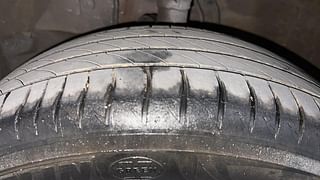 Used 2016 Honda City [2014-2017] V Petrol Manual tyres LEFT FRONT TYRE TREAD VIEW