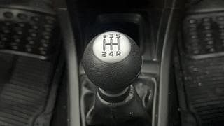 Used 2016 Maruti Suzuki Swift [2011-2017] ZXi Petrol Manual interior GEAR  KNOB VIEW