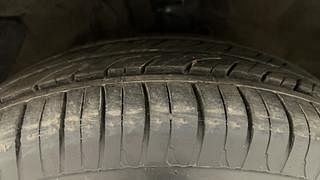 Used 2013 Hyundai i20 [2012-2014] Sportz 1.2 Petrol Manual tyres LEFT FRONT TYRE TREAD VIEW
