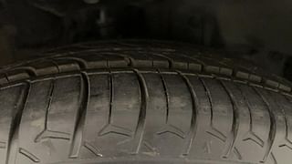 Used 2015 Honda City [2014-2017] V Petrol Manual tyres RIGHT FRONT TYRE TREAD VIEW