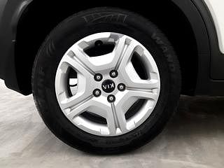 Used 2020 Kia Sonet HTX 1.0 iMT Petrol Manual tyres RIGHT REAR TYRE RIM VIEW
