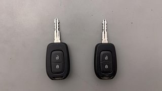 Used 2021 Renault Duster [2020-2022] RXS Turbo Petrol Manual extra CAR KEY VIEW