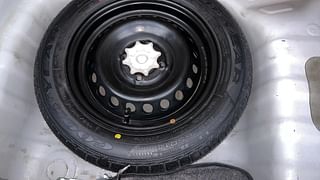 Used 2018 Hyundai Grand i10 [2017-2020] Sportz 1.2 Kappa VTVT Dual Tone Petrol Manual tyres SPARE TYRE VIEW