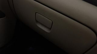 Used 2010 Hyundai i10 [2007-2010] Sportz 1.2 Petrol Petrol Manual top_features Glove compartment