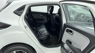 Used 2020 Tata Altroz XZ (O) 1.2 Petrol Manual interior RIGHT SIDE REAR DOOR CABIN VIEW