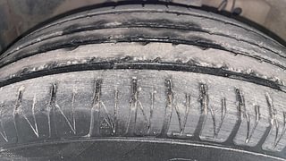 Used 2015 honda Jazz V Petrol Manual tyres LEFT FRONT TYRE TREAD VIEW