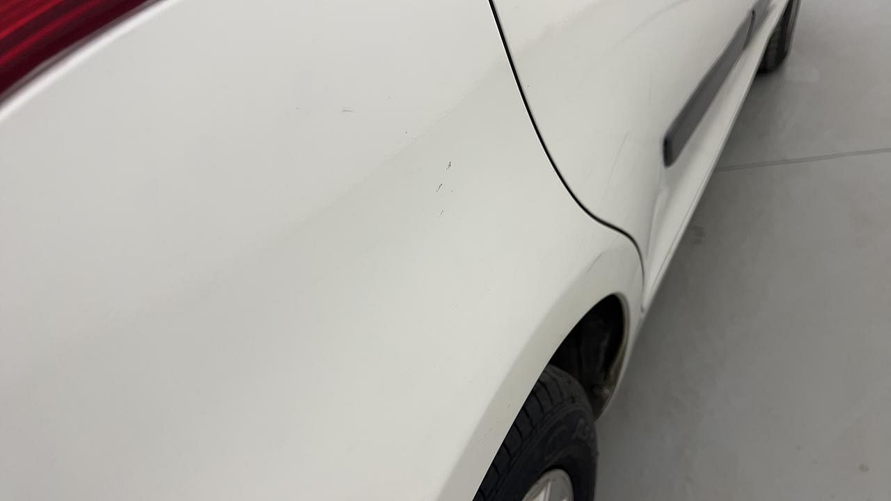 Used 2017 Maruti Suzuki Swift [2011-2017] ZDi Diesel Manual dents MINOR SCRATCH