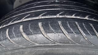 Used 2017 Ford Figo Aspire [2015-2019] Titanium 1.2 Ti-VCT Petrol Manual tyres LEFT FRONT TYRE TREAD VIEW