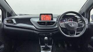 Used 2022 Tata Altroz XZ Plus 1.2 Dark Edition Petrol Manual interior DASHBOARD VIEW