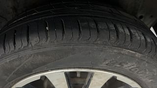 Used 2015 Toyota Etios Cross [2014-2020] 1.5 V Petrol Manual tyres LEFT REAR TYRE TREAD VIEW
