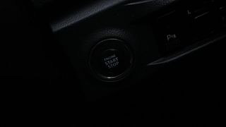 Used 2017 Maruti Suzuki Vitara Brezza [2016-2020] ZDi Plus Diesel Manual top_features Keyless start