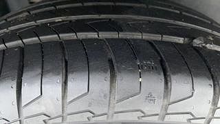 Used 2017 Renault Captur [2017-2020] Platine Diesel Dual tone Diesel Manual tyres RIGHT REAR TYRE TREAD VIEW