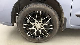 Used 2011 Maruti Suzuki Wagon R 1.0 [2010-2019] VXi Petrol Manual tyres LEFT FRONT TYRE RIM VIEW