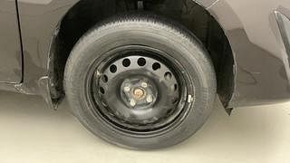 Used 2018 Toyota Yaris [2018-2021] J Petrol Manual tyres RIGHT FRONT TYRE RIM VIEW
