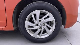 Used 2015 honda Jazz V CVT Petrol Automatic tyres RIGHT FRONT TYRE RIM VIEW