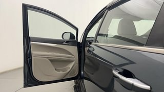 Used 2018 Mahindra Marazzo M8 Diesel Manual interior LEFT FRONT DOOR OPEN VIEW