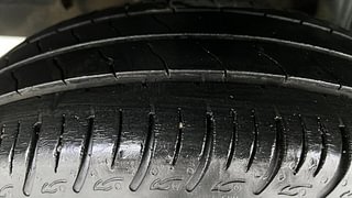 Used 2020 Renault Triber RXZ AMT Petrol Automatic tyres RIGHT REAR TYRE TREAD VIEW