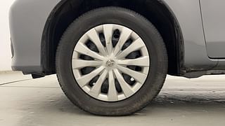 Used 2017 Toyota Etios Liva [2017-2020] V Petrol Manual tyres LEFT FRONT TYRE RIM VIEW