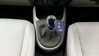 Used 2020 Hyundai Grand i10 Nios [2019-2021] AMT Magna Corp Edition Petrol Automatic interior GEAR  KNOB VIEW