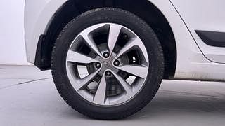 Used 2015 Hyundai Elite i20 [2014-2018] Sportz 1.4 (O) CRDI Diesel Manual tyres RIGHT REAR TYRE RIM VIEW