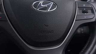 Used 2015 Hyundai Elite i20 [2014-2018] Asta 1.2 (O) Petrol Manual top_features Airbags